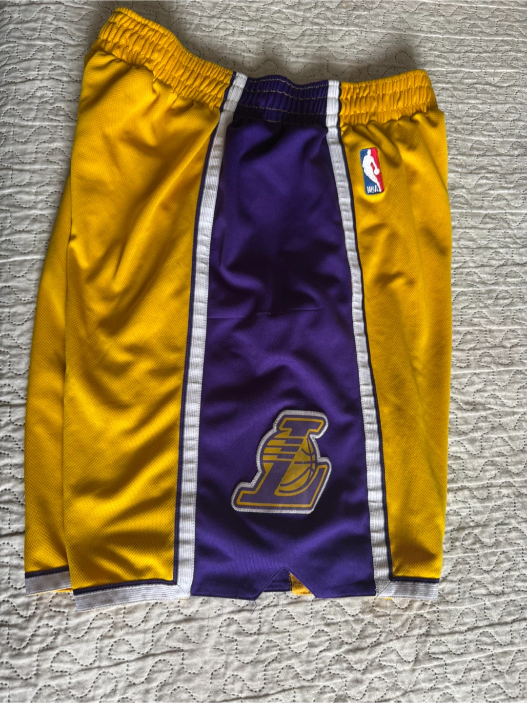 Vintage Adidas Los Angeles Lakers NBA Basketball Shorts Size L - photo 2