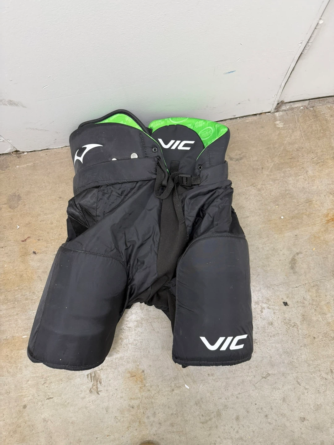 Vick Hockey Pants - Black/Green - Size L/G