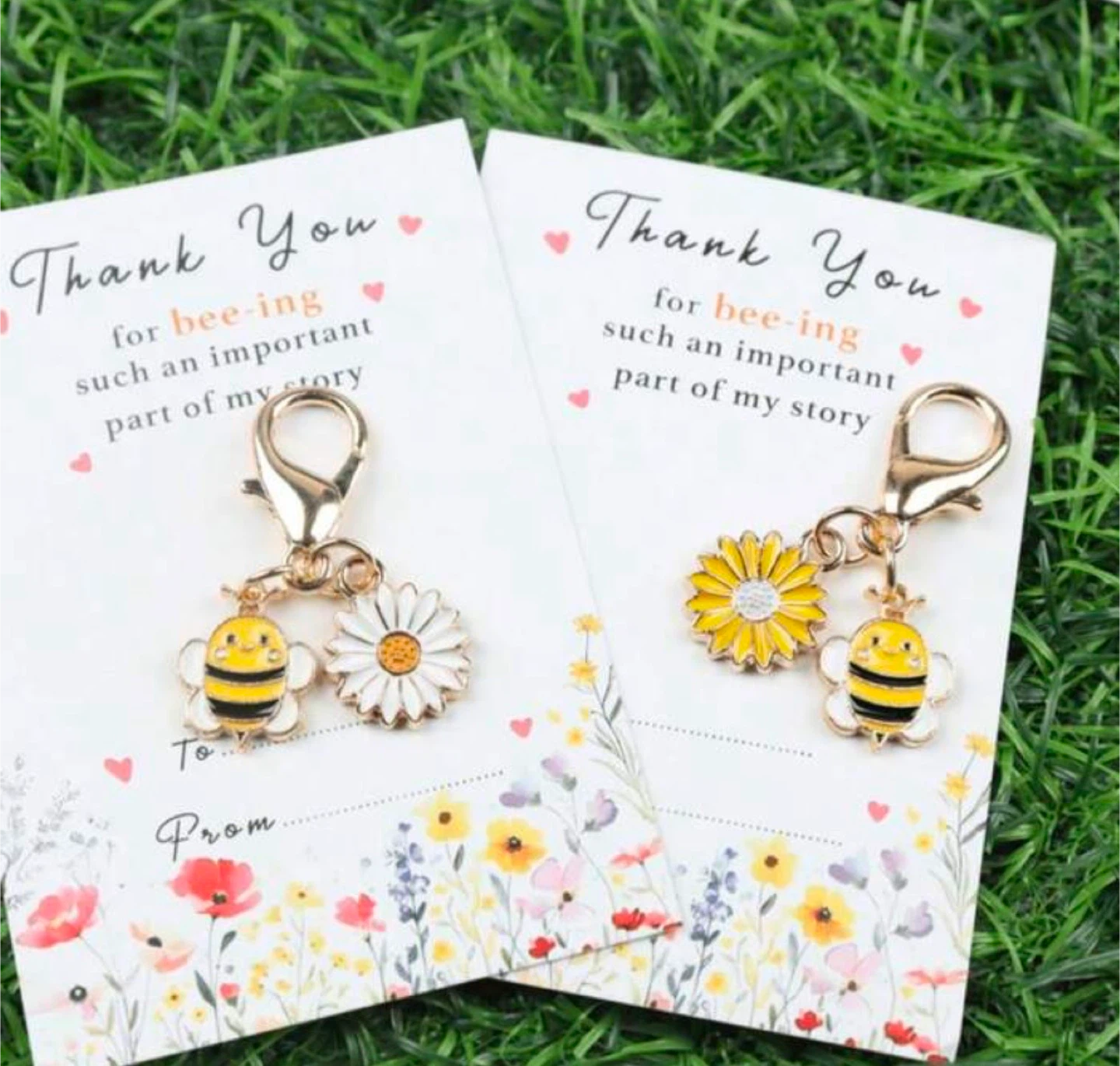 Bee and Daisy Charm Set