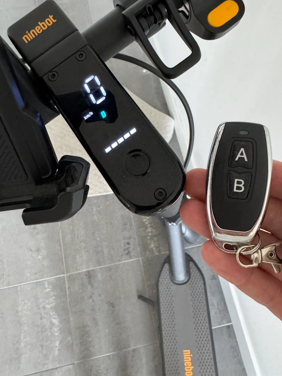 Segway Ninebot MAX G30LP/G30P Electric Kick Scooter - photo 3