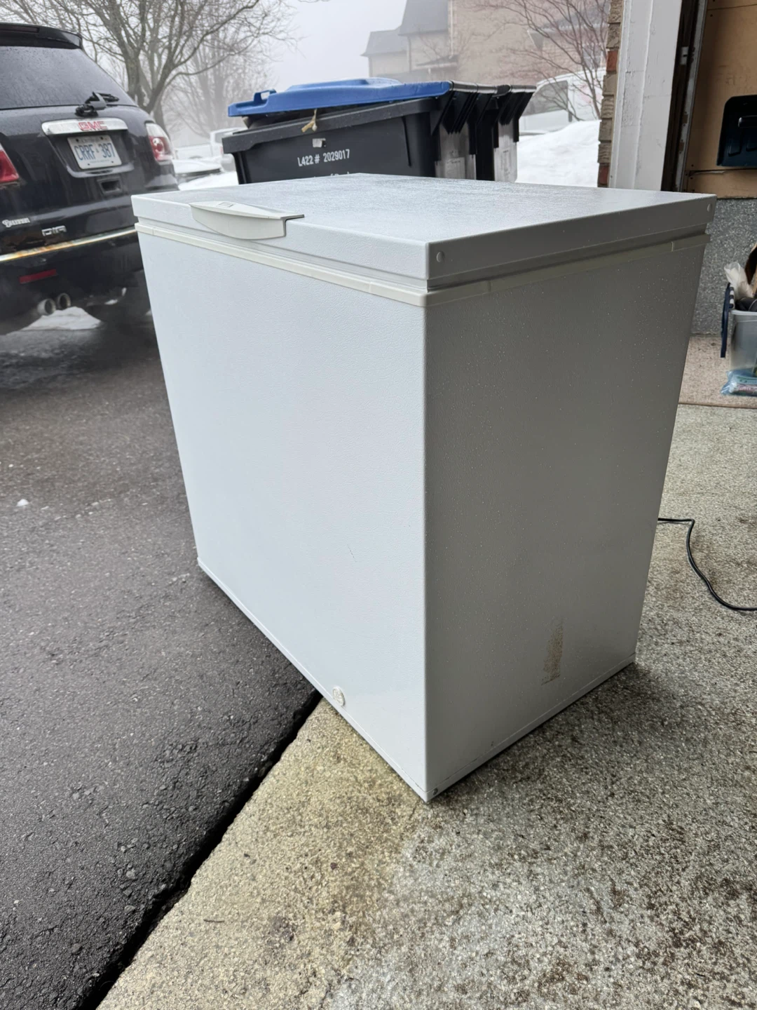 Kenmore Heavy Duty Commercial Chest Freezer - photo 4