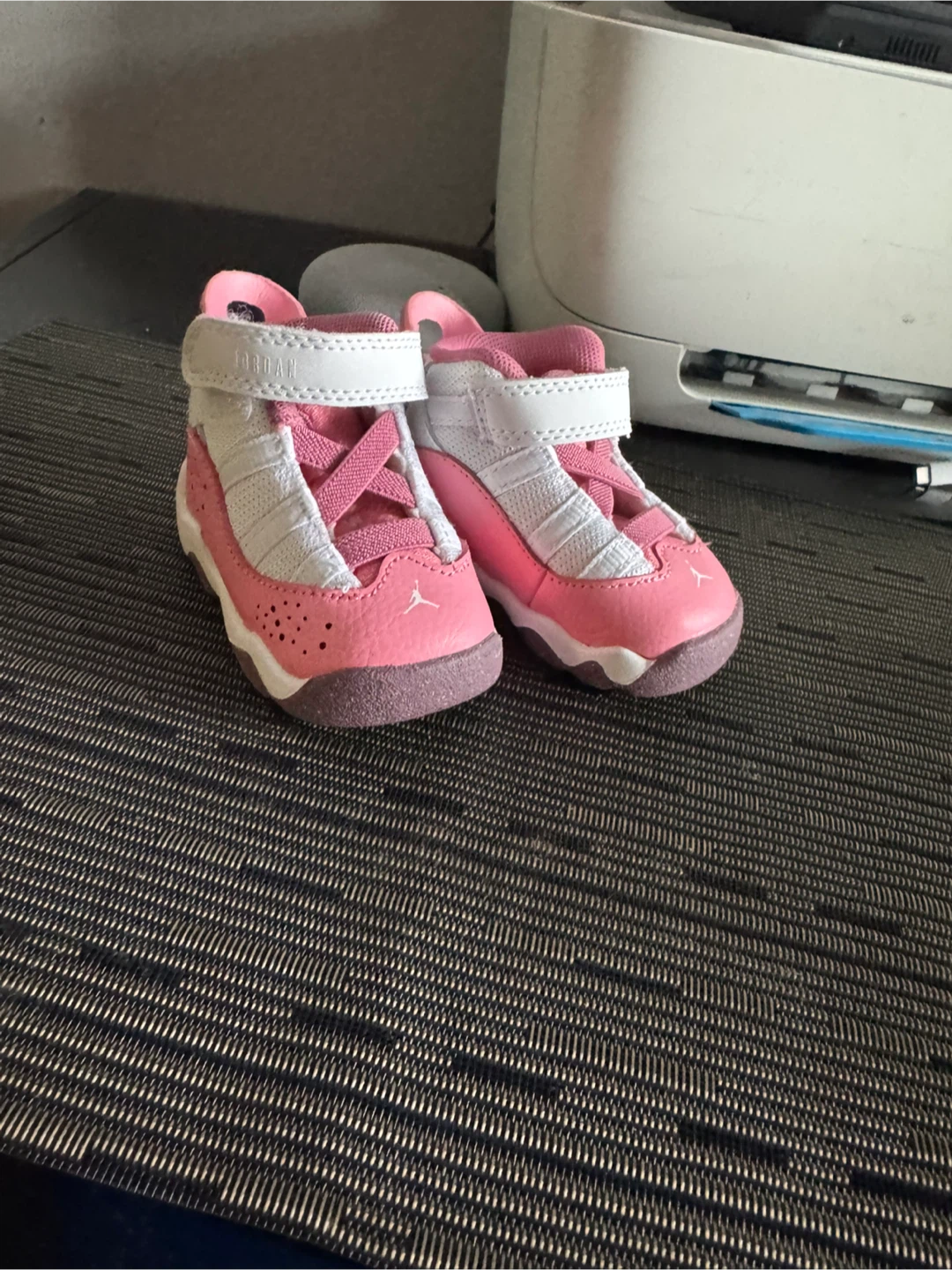 Jordan 11 2c pink white - photo 2