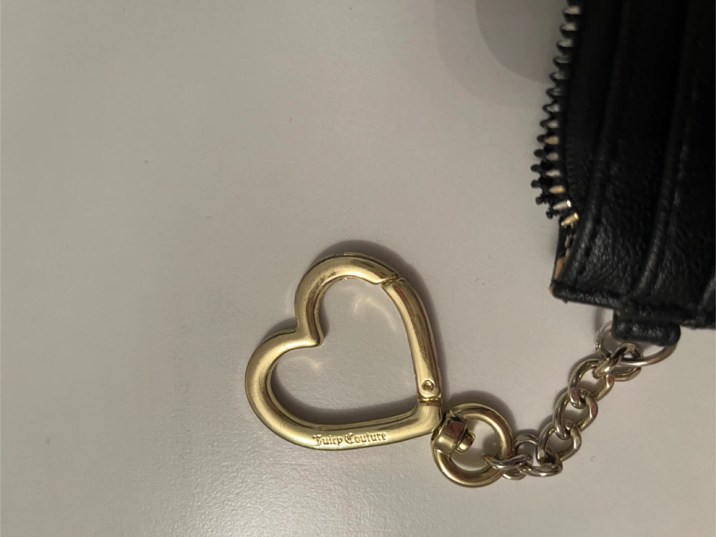 Juicy Couture Black Cardholder Wallet with Heart Keychain - photo 3