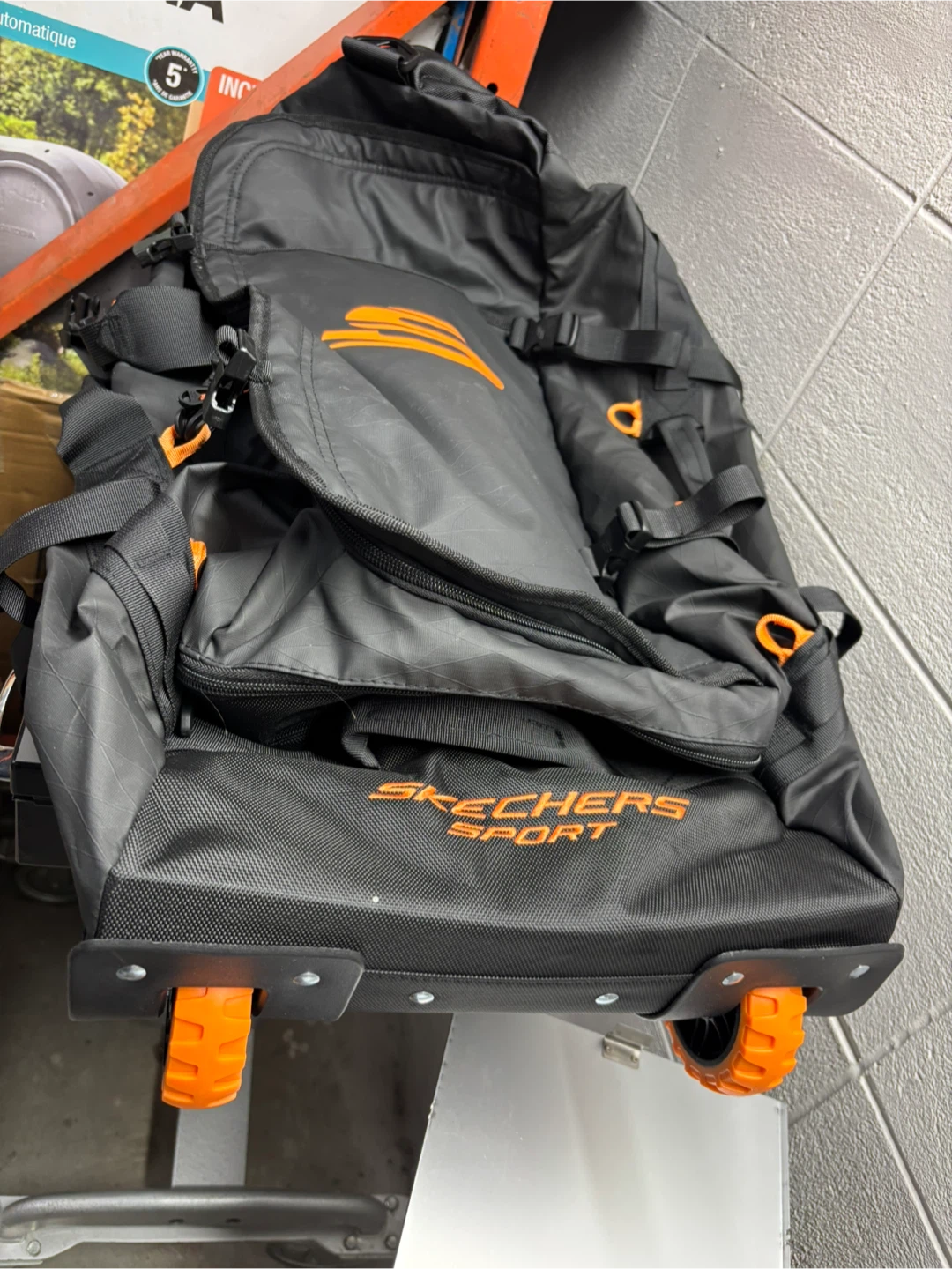 Skechers Sport Rolling Duffel Bag 65L Black Orange - photo 2