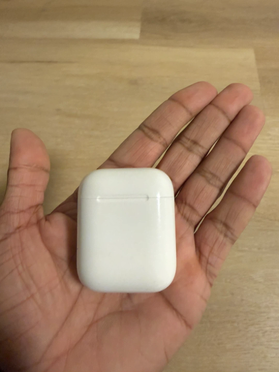 Apple AirPods with Charging Case (open box) - photo 2