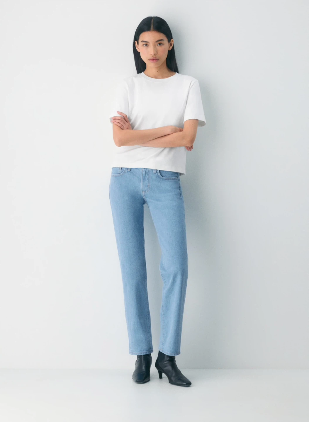 Aritzia Denim Forum Tilda Lo-Rise Straight Jeans