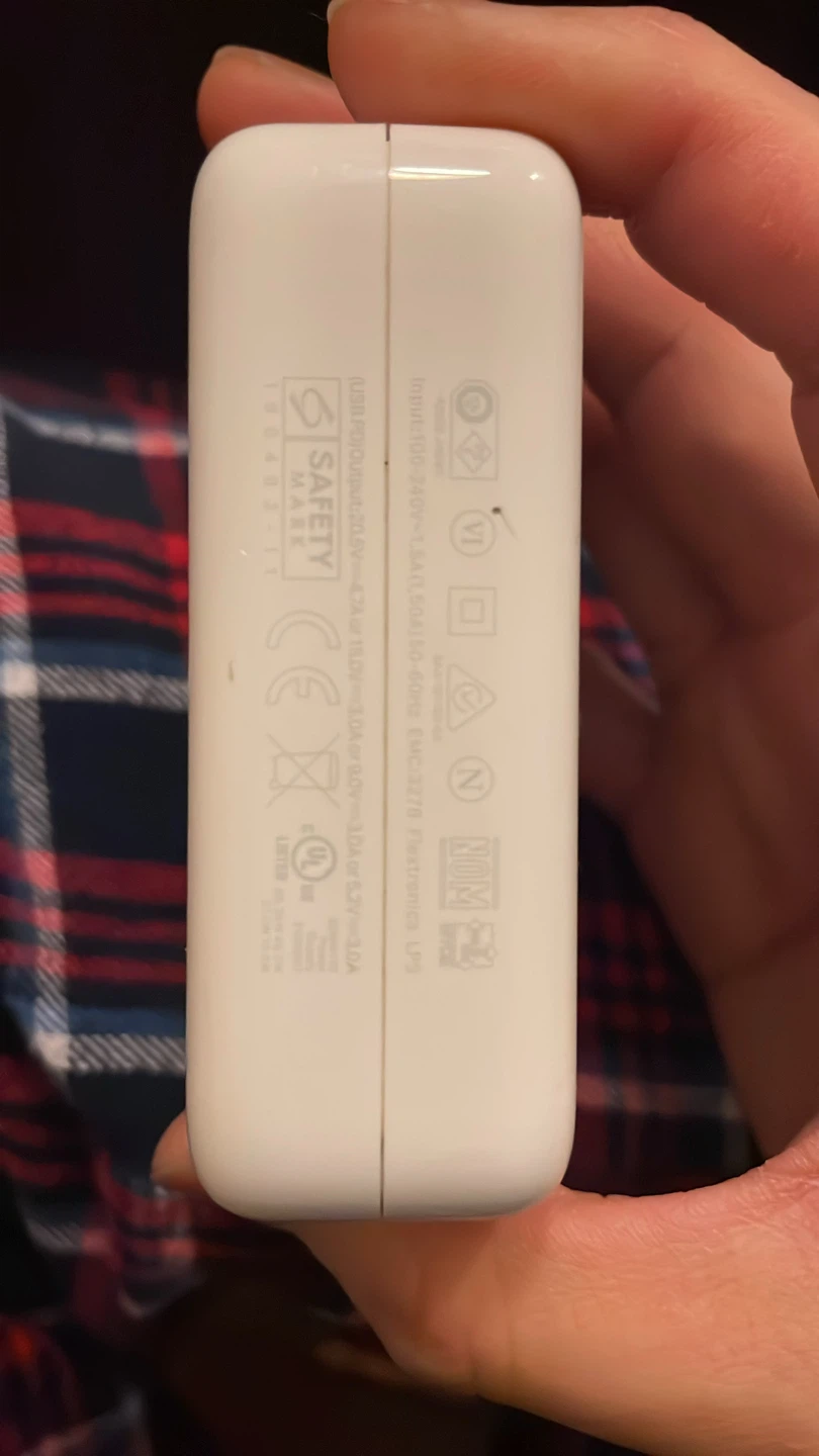 Apple 96W USB-C Power Adapter - photo 3