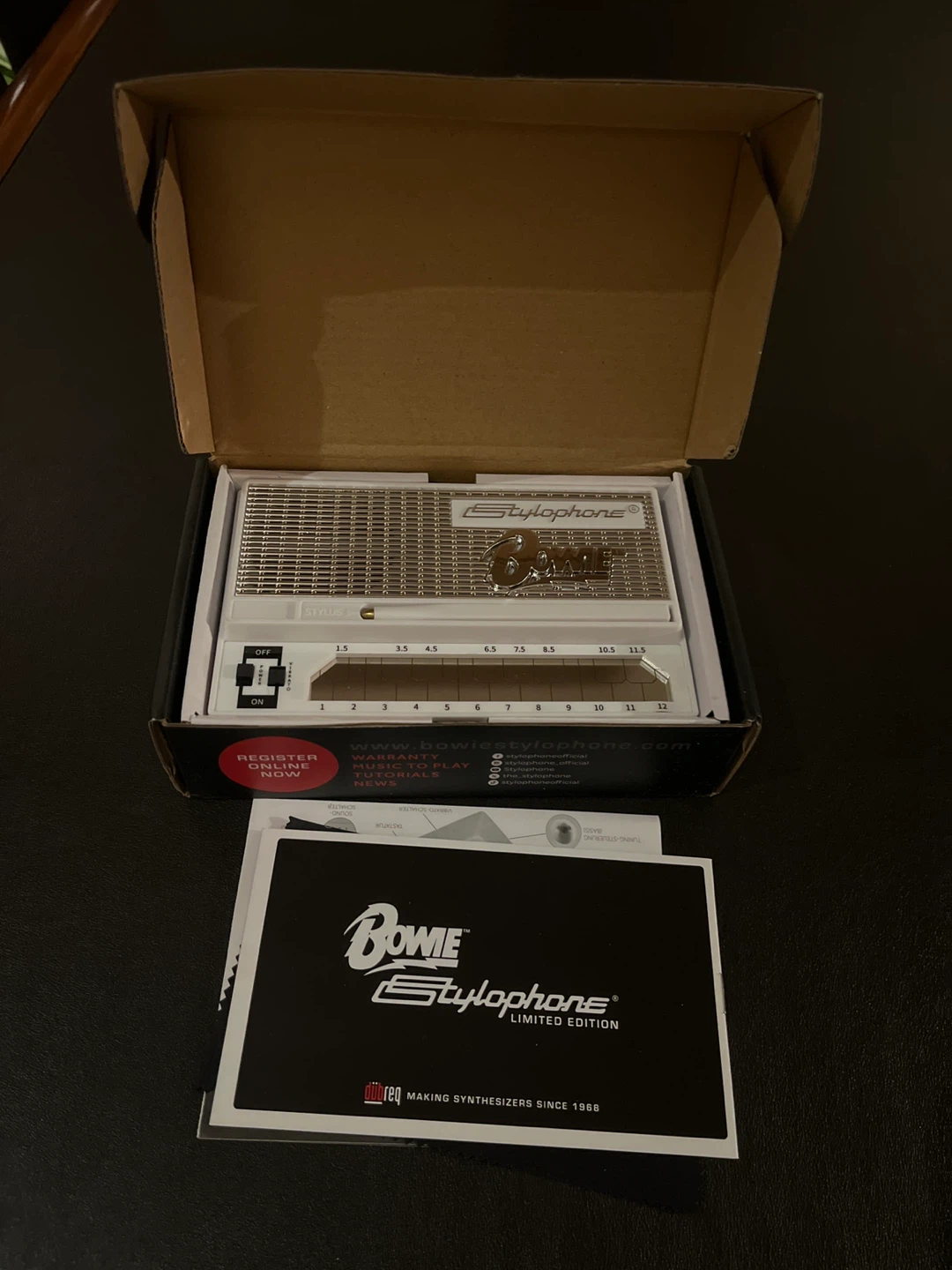 Bowie Limited Edition Stylophone Analog Portable Synthesizer - photo 2