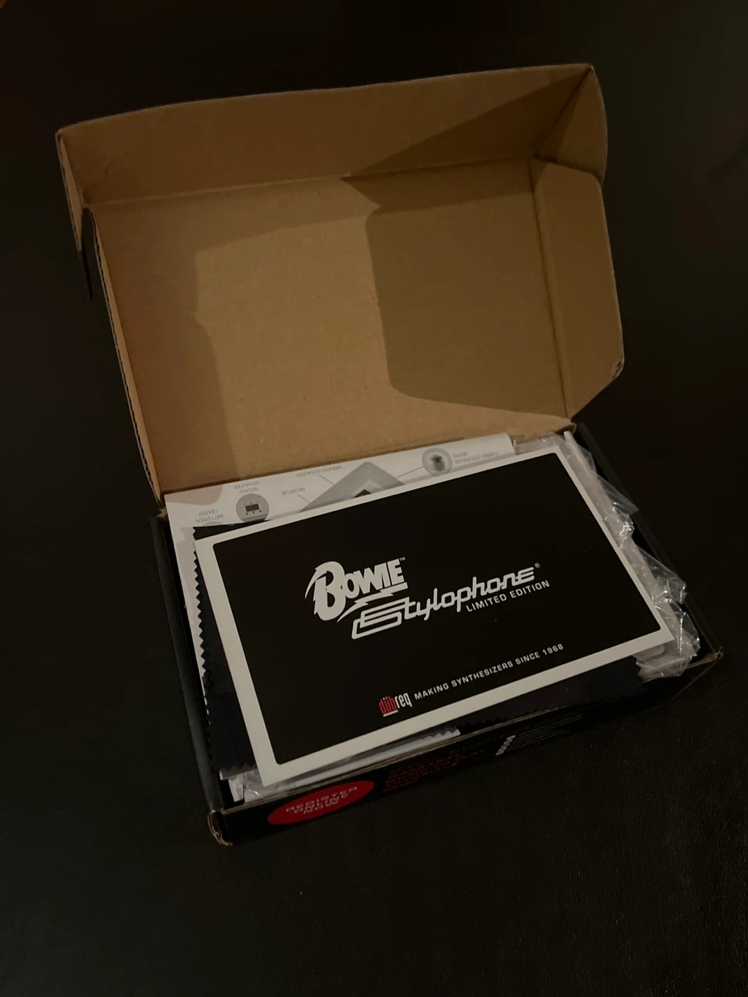Bowie Limited Edition Stylophone Analog Portable Synthesizer - photo 4