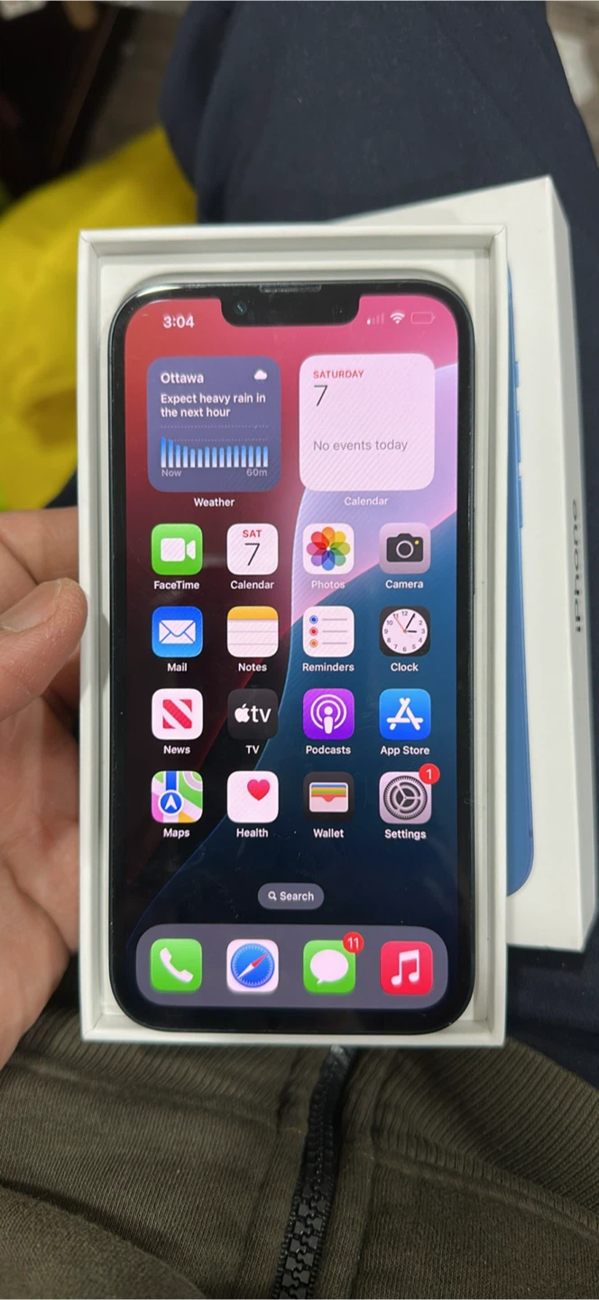 iPhone 13 - Blue