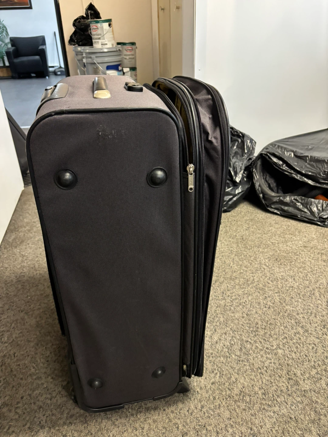 Suitcase - photo 5