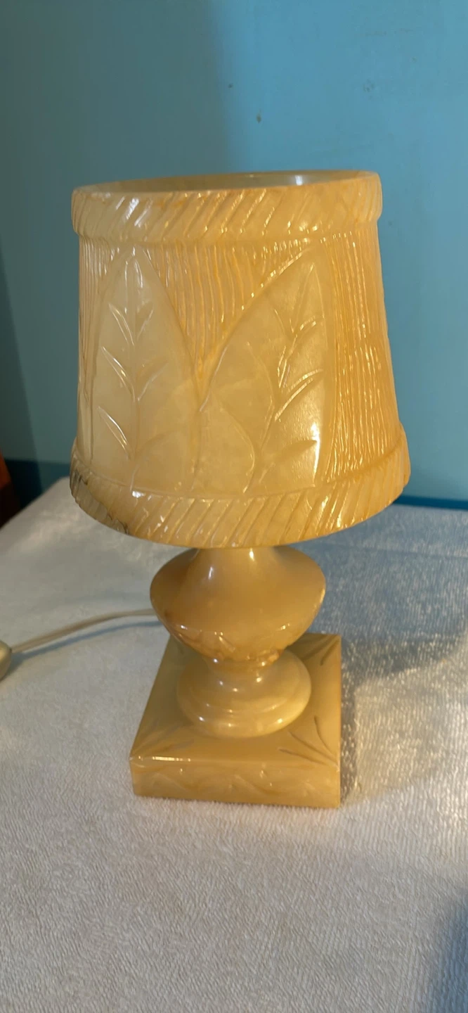 Vintage Alabaster Carved Leaf Design Table Lamp