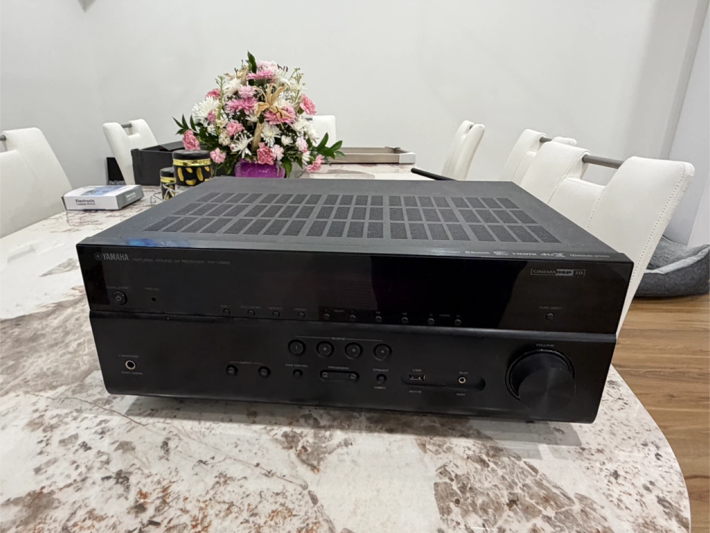 Yamaha AV Receiver RX-V683