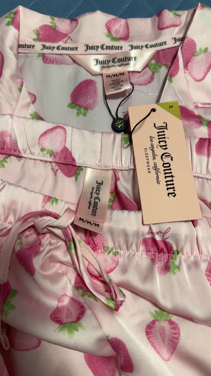 Juicy Couture Strawberry Print Sleepwear Set | Size Medium - photo 3