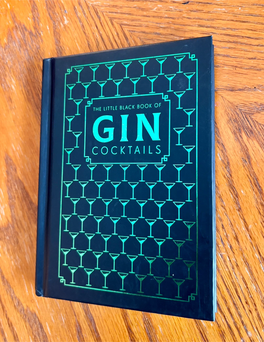 'The Little Black Book of Gin Cocktails'