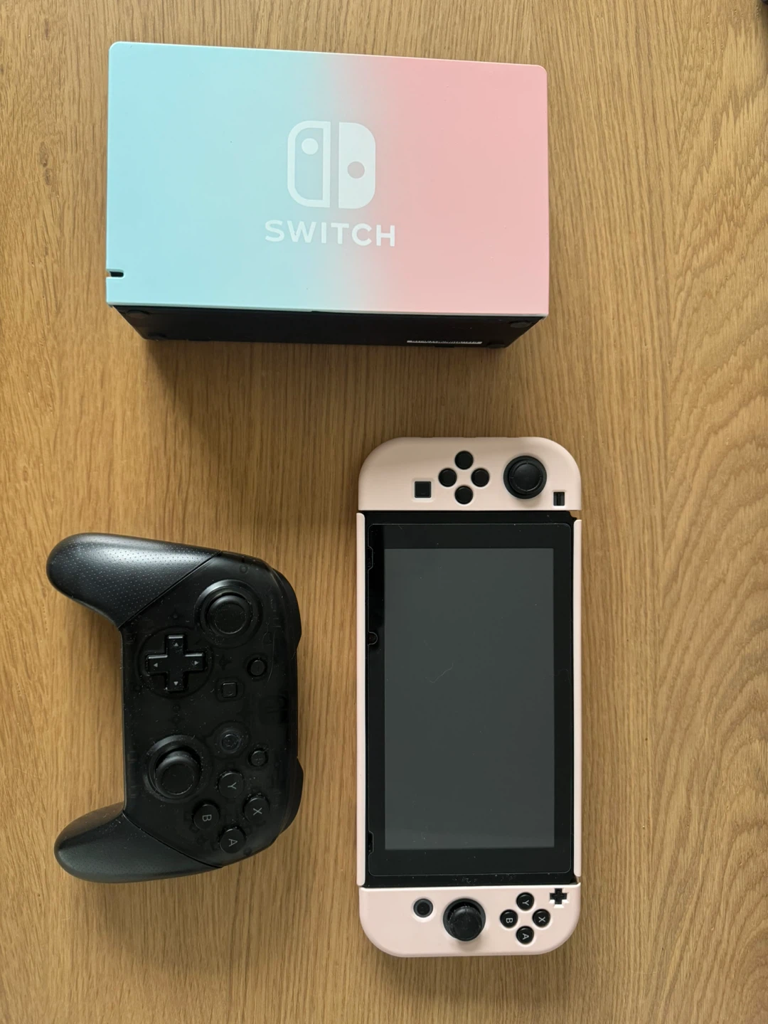 Nintendo Switch Bundle + 3 Games & Pro Controller - photo 2