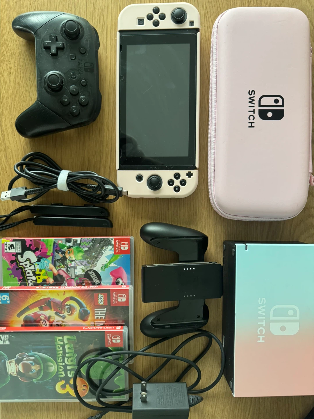 Nintendo Switch Bundle + 3 Games & Pro Controller