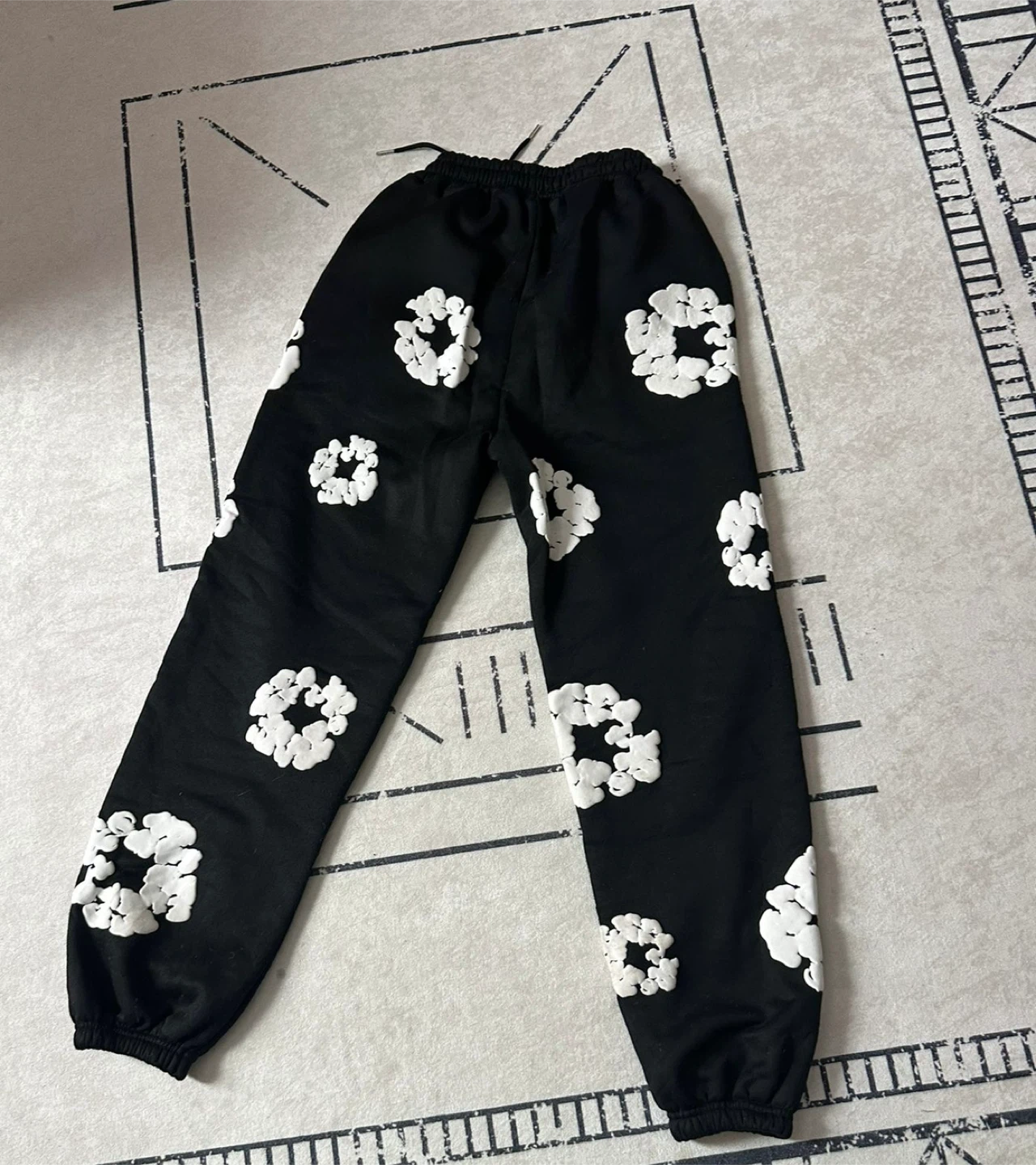 America Denim Tears Black Sweatpants - photo 3