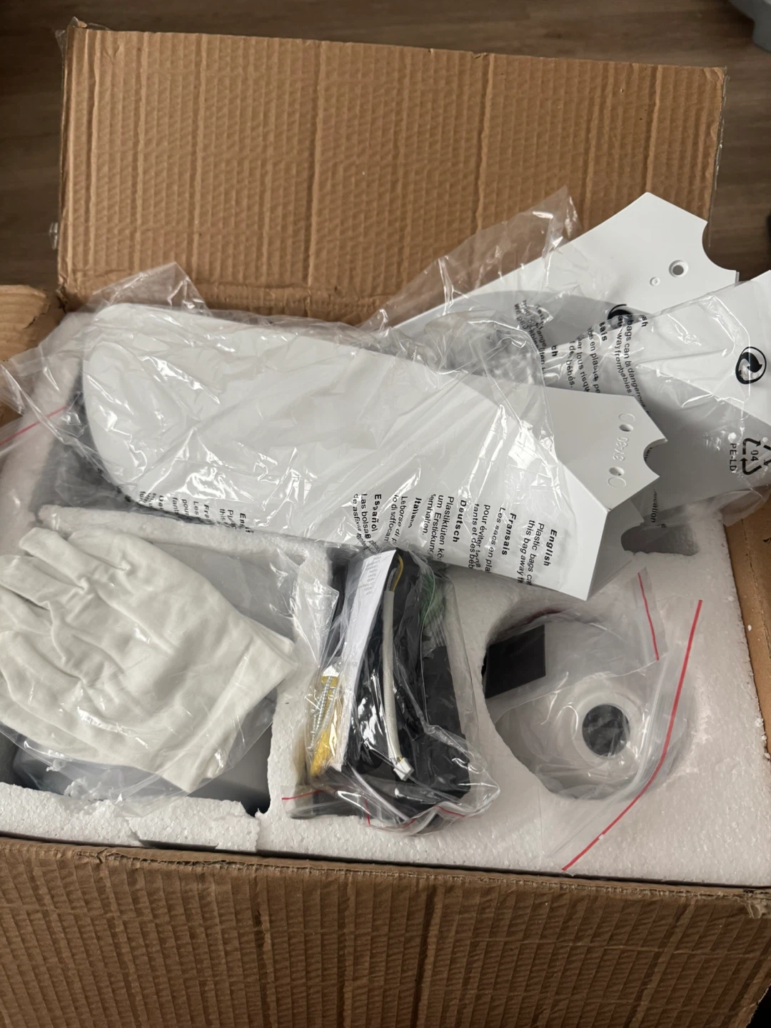 White Ceiling Fan with Light and Remote - photo 2