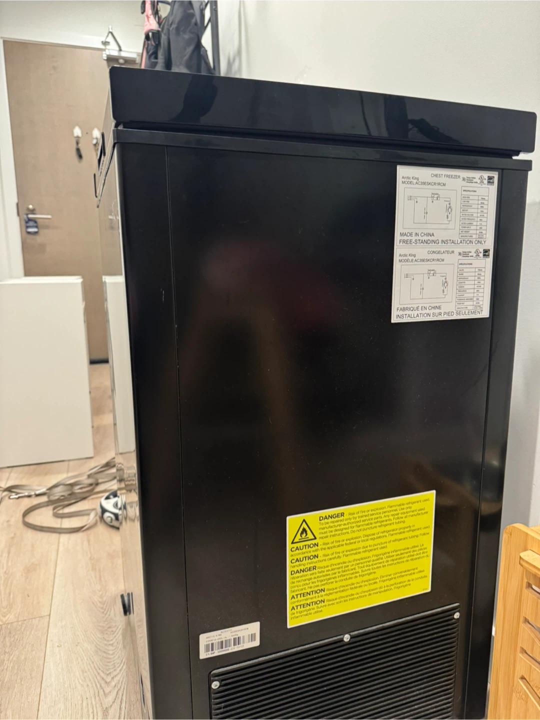 Arctic King Chest Freezer 3.5 Cu. Ft. - photo 2