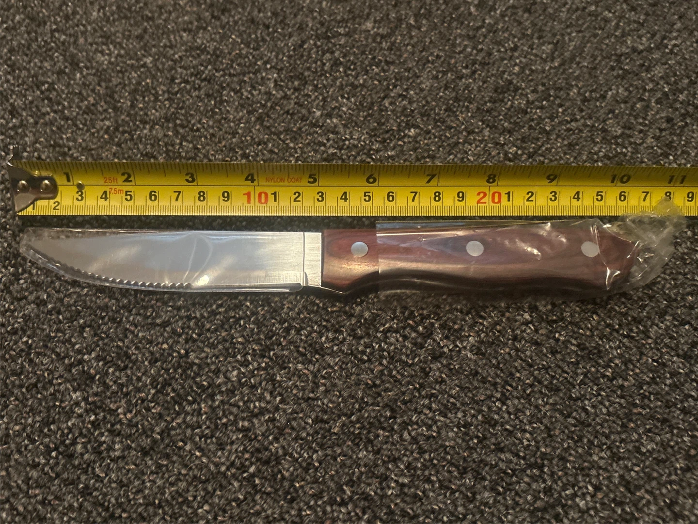 Set of 6 Serrated Steak Knives with Wooden Case - photo 5