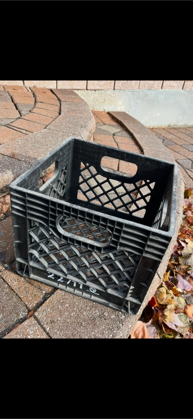 12 Vintage Milk Crates
