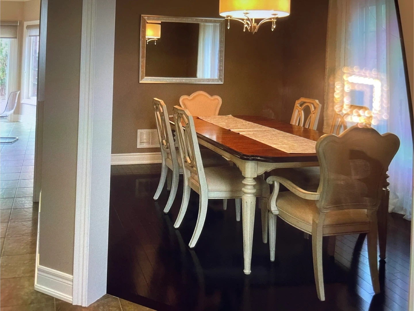 Elegant Two-Tone Extendable Dining Set - Table & 6 Chairs