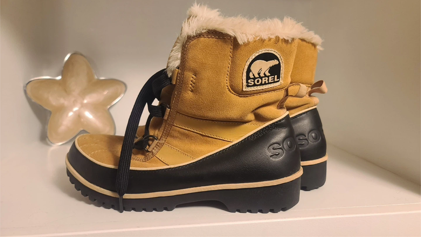 Sorel Women's Winter Boots - Size seven not 9 - photo 2