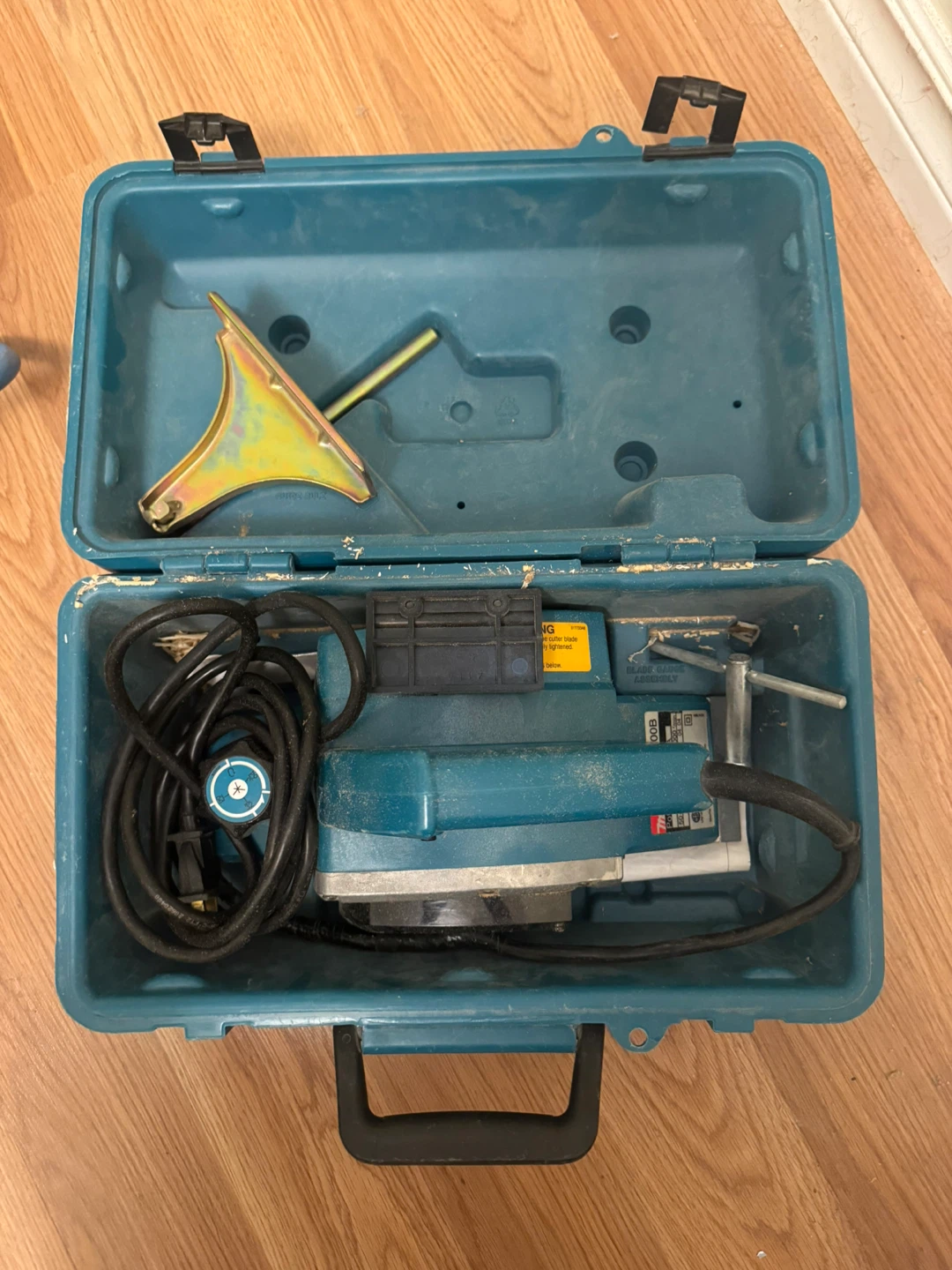 Makita N1900BK Power Planer with Case - photo 3