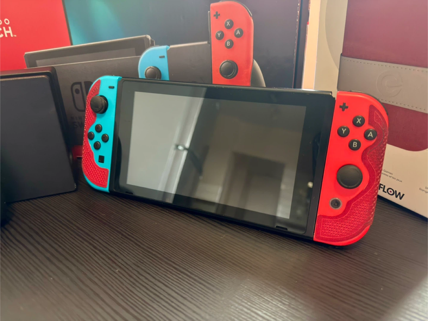 Nintendo Switch Console Bundle – Excellent Condition 🎮 - photo 2