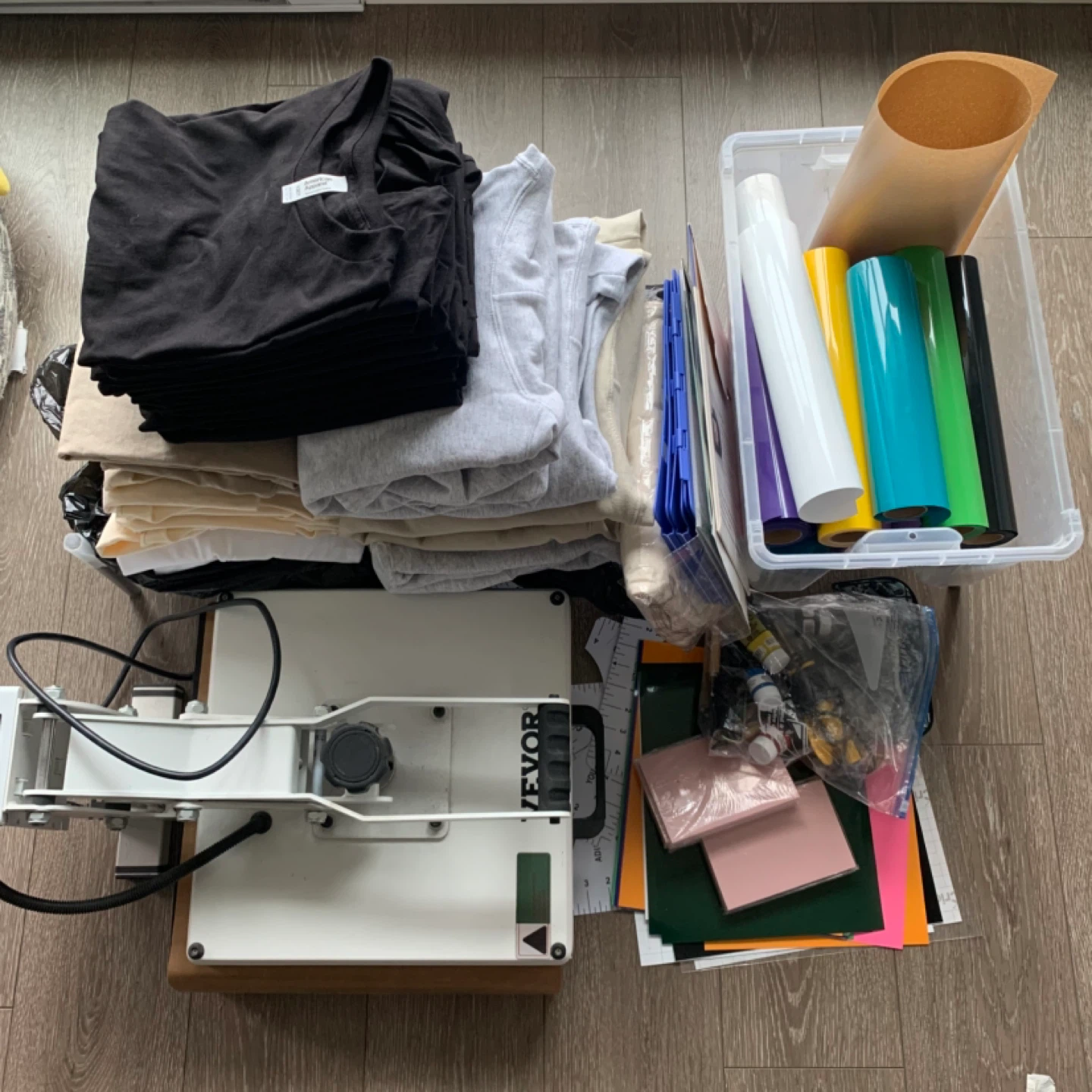 Vevor Heat Press Machine with T-Shirts & Vinyl Rolls