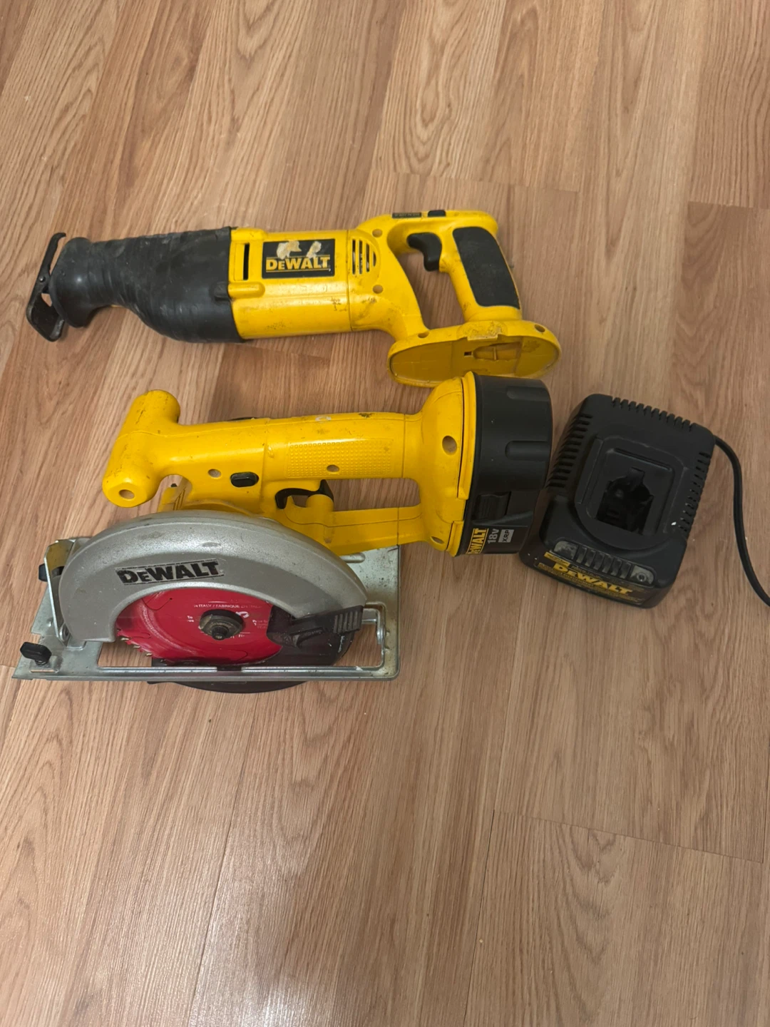 DEWALT 18V Cordless Circular Saw, Reciprocating Saw, charger