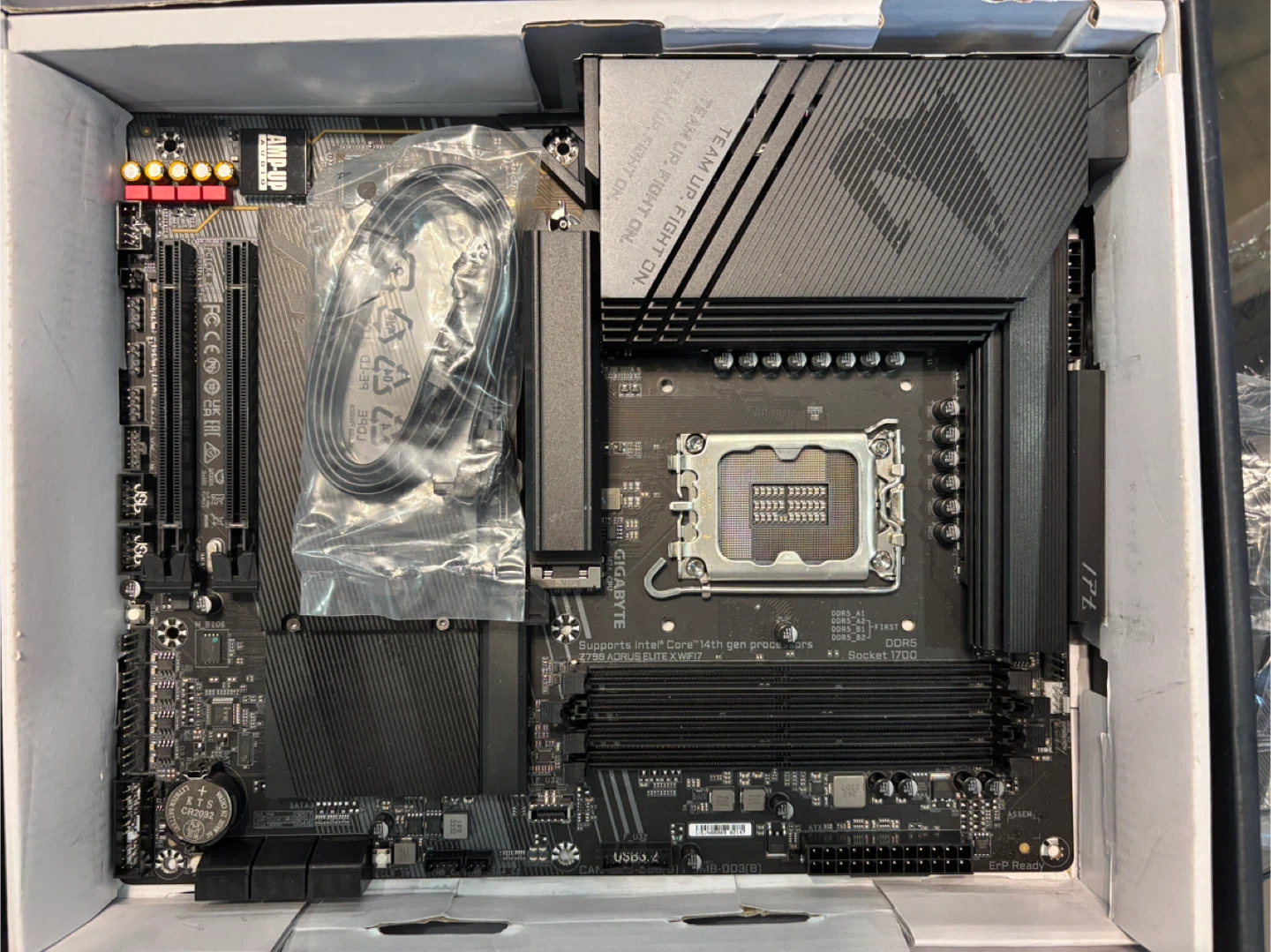 GIGABYTE Z790 AORUS ELITE X WIFI7 Motherboard - photo 3
