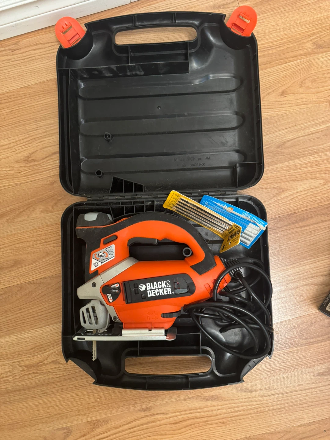 Black & Decker Jigsaw with Case and Blades