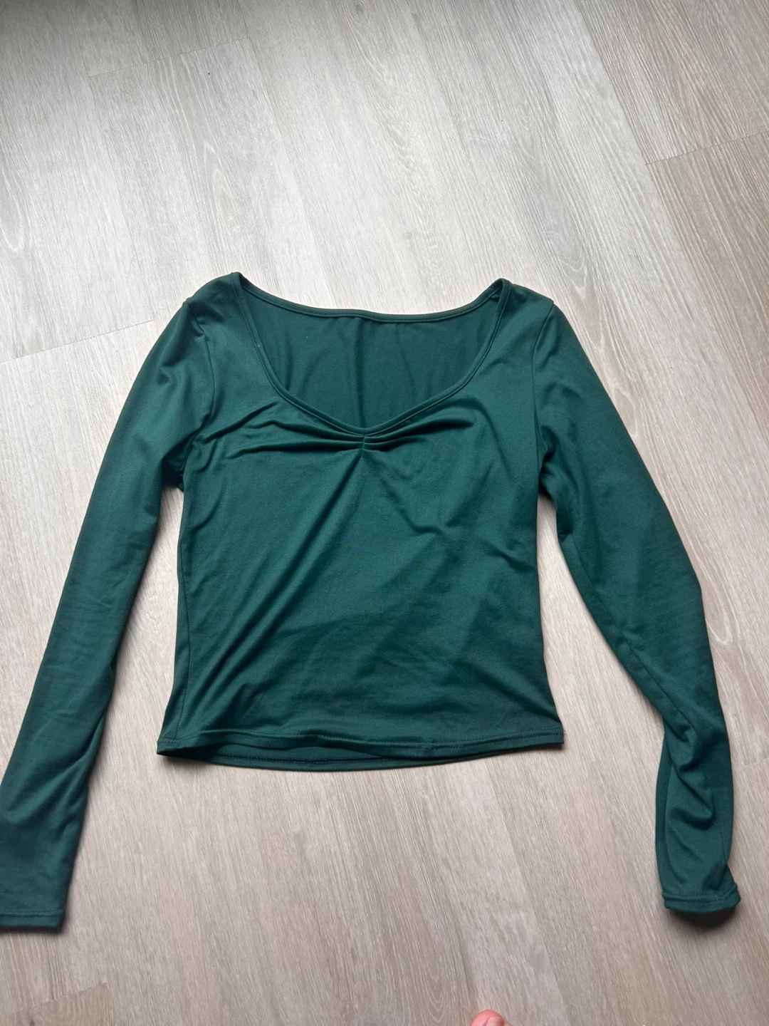 Green Long Sleeve Top