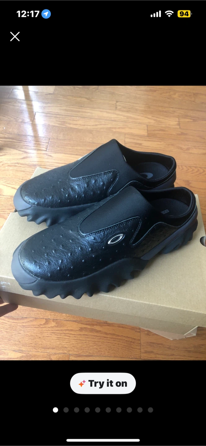 N E W   Oakley Factory Team Ostrich Chop Saw Mule Black Size 10