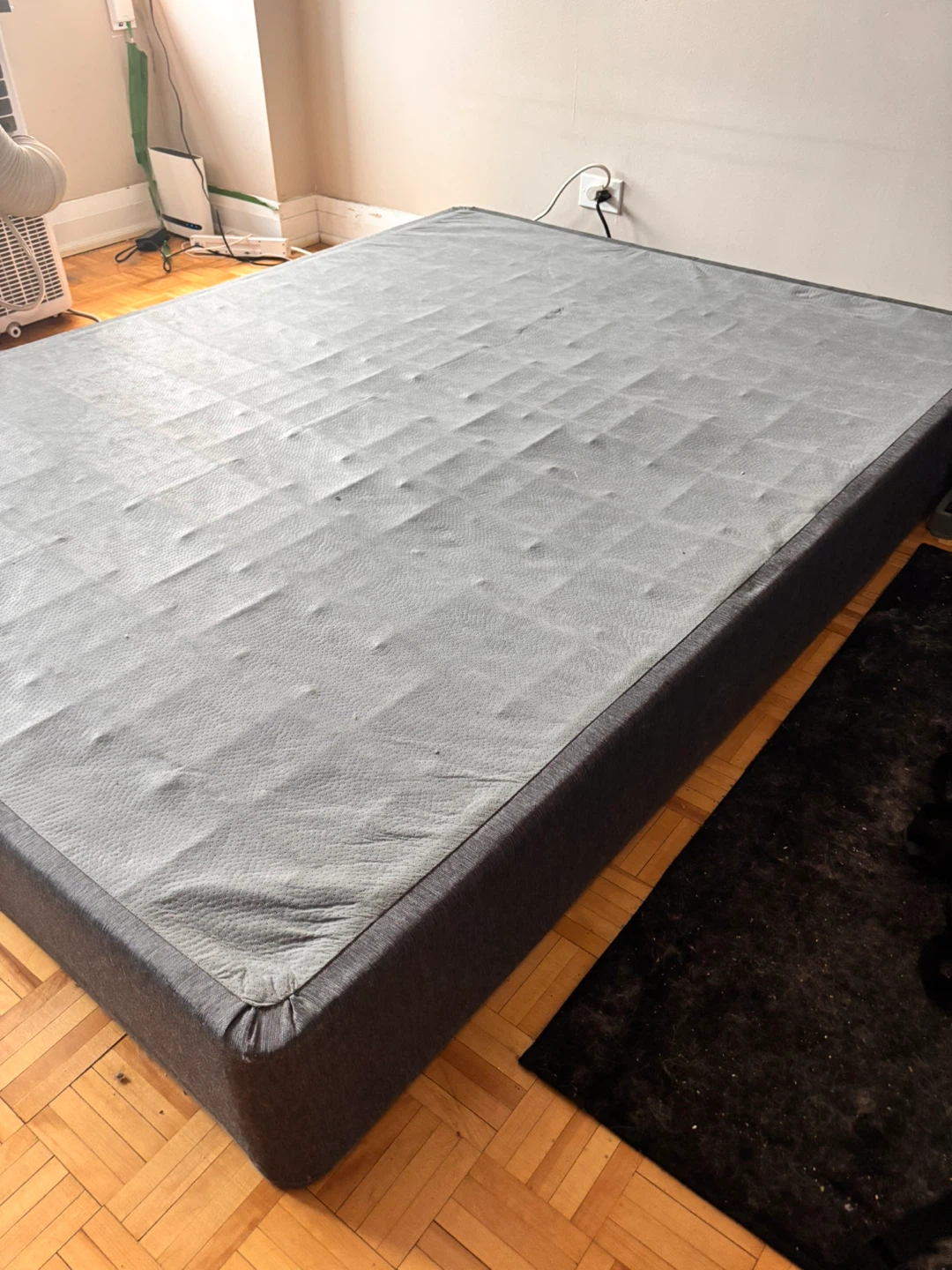 Queen size boxspring - photo 3