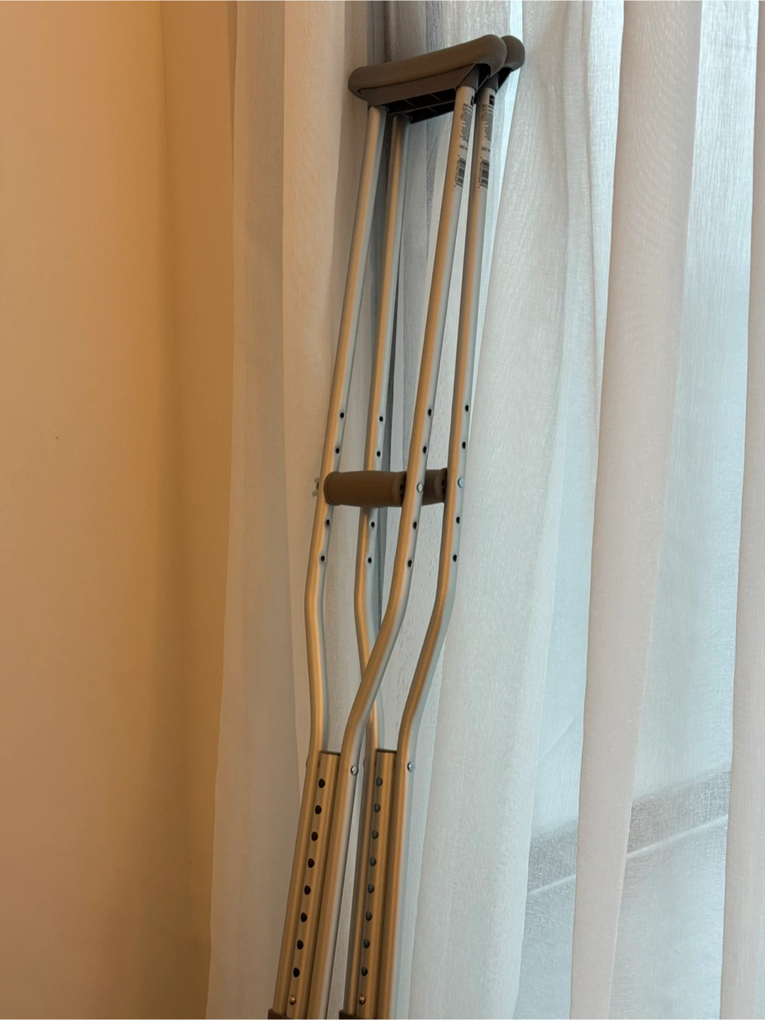 Adjustable Aluminum Crutches