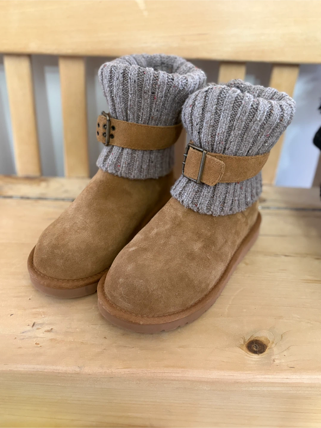 UGG Australia Women's Boots Size 7 Brown Suede Knit Cuff