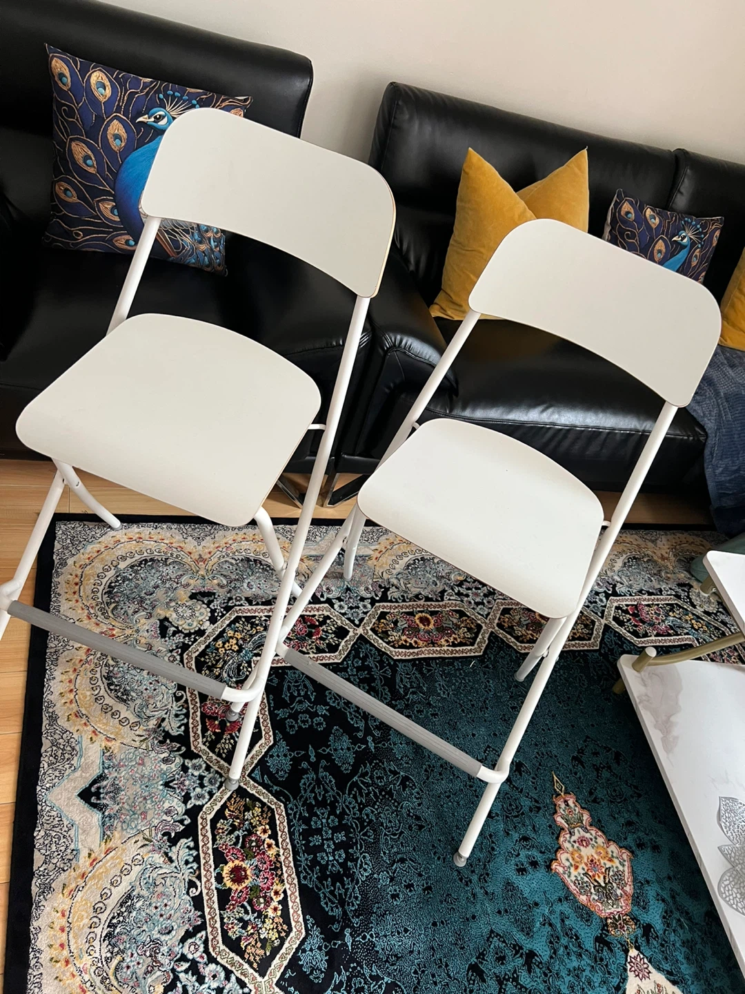 White Folding Chairs (Set of 2)