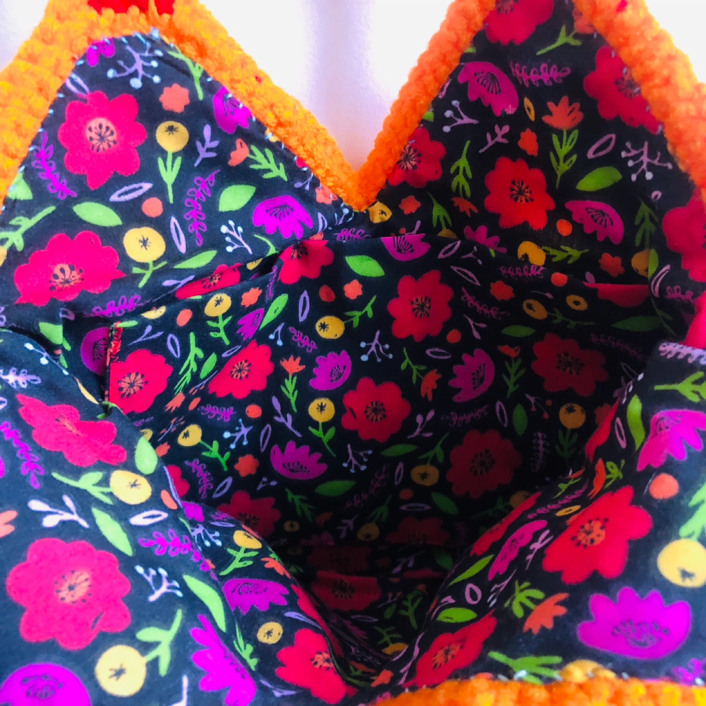 Crocheted Daisy Flower Bag - photo 4