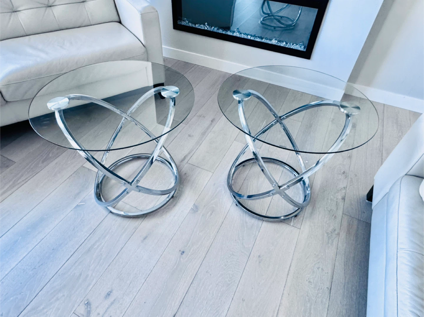 Italian leather sofas & glass/chrome coffee tables