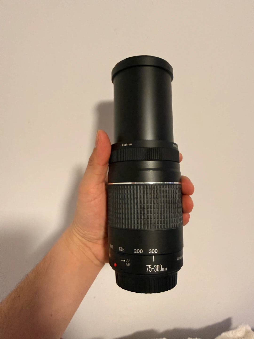 Canon EF 75-300mm f/4-5.6 III Lens - photo 4
