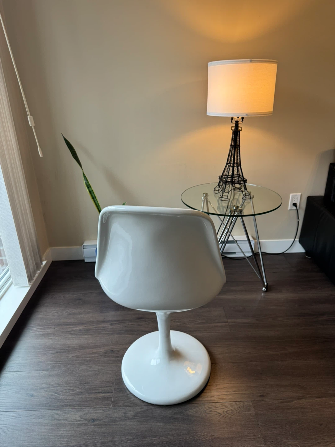 MCM Modern Swivel Tulip Style Chair - photo 4