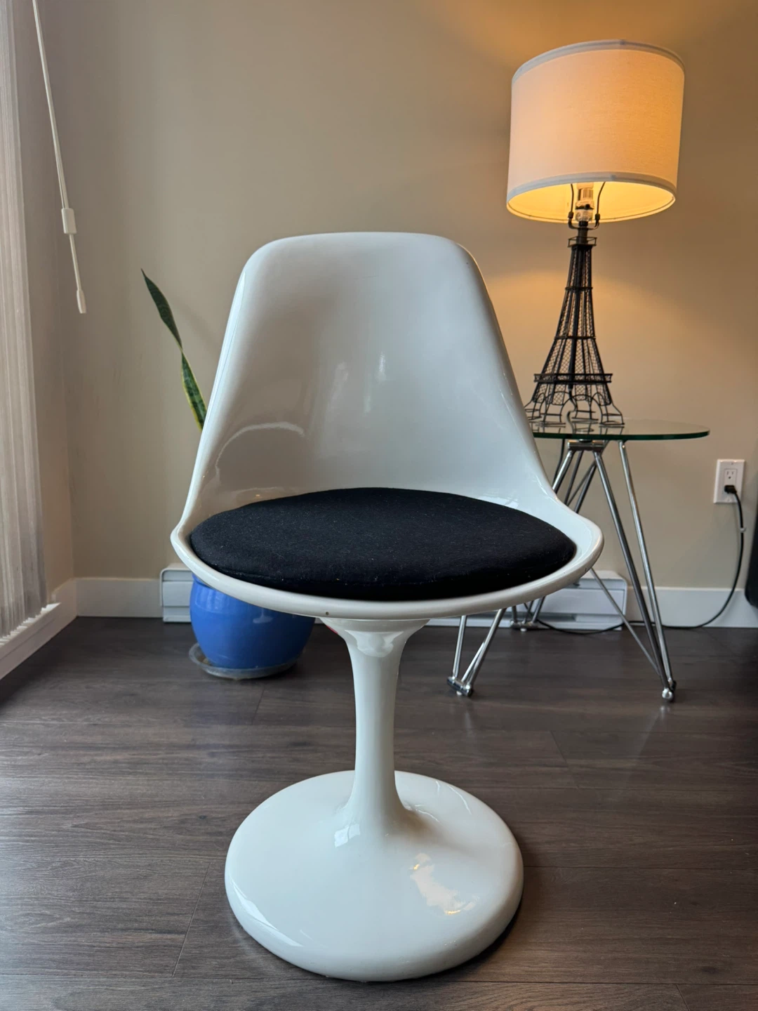 MCM Modern Swivel Tulip Style Chair