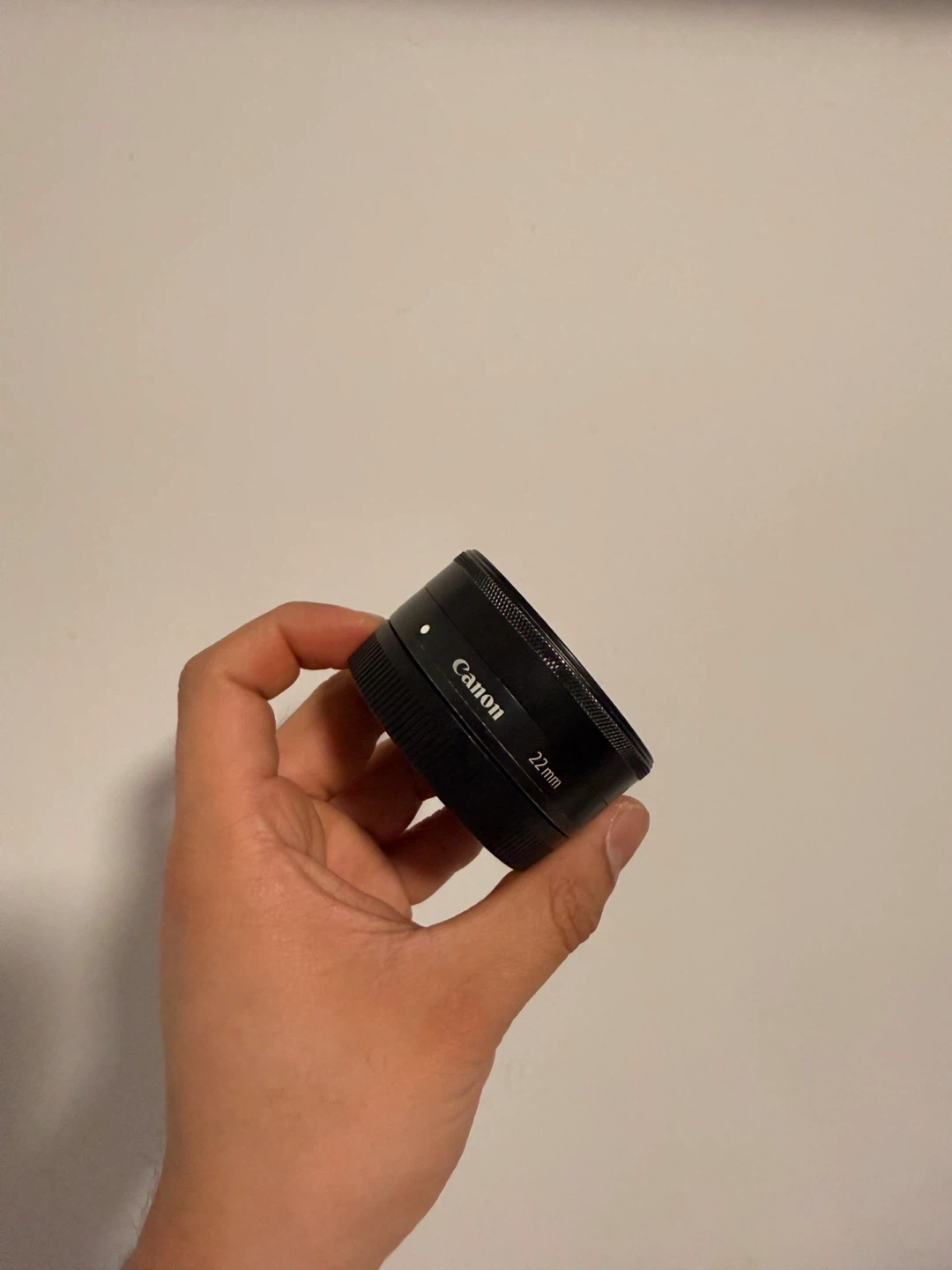 Canon EF-M 22mm 1:2 STM Lens - photo 3