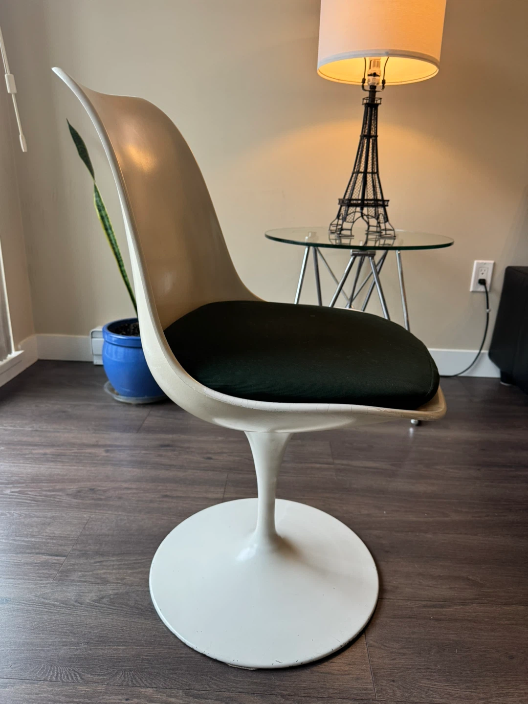 Tulip Style Chair – Project / Fixer Opportunity - FREE - photo 2