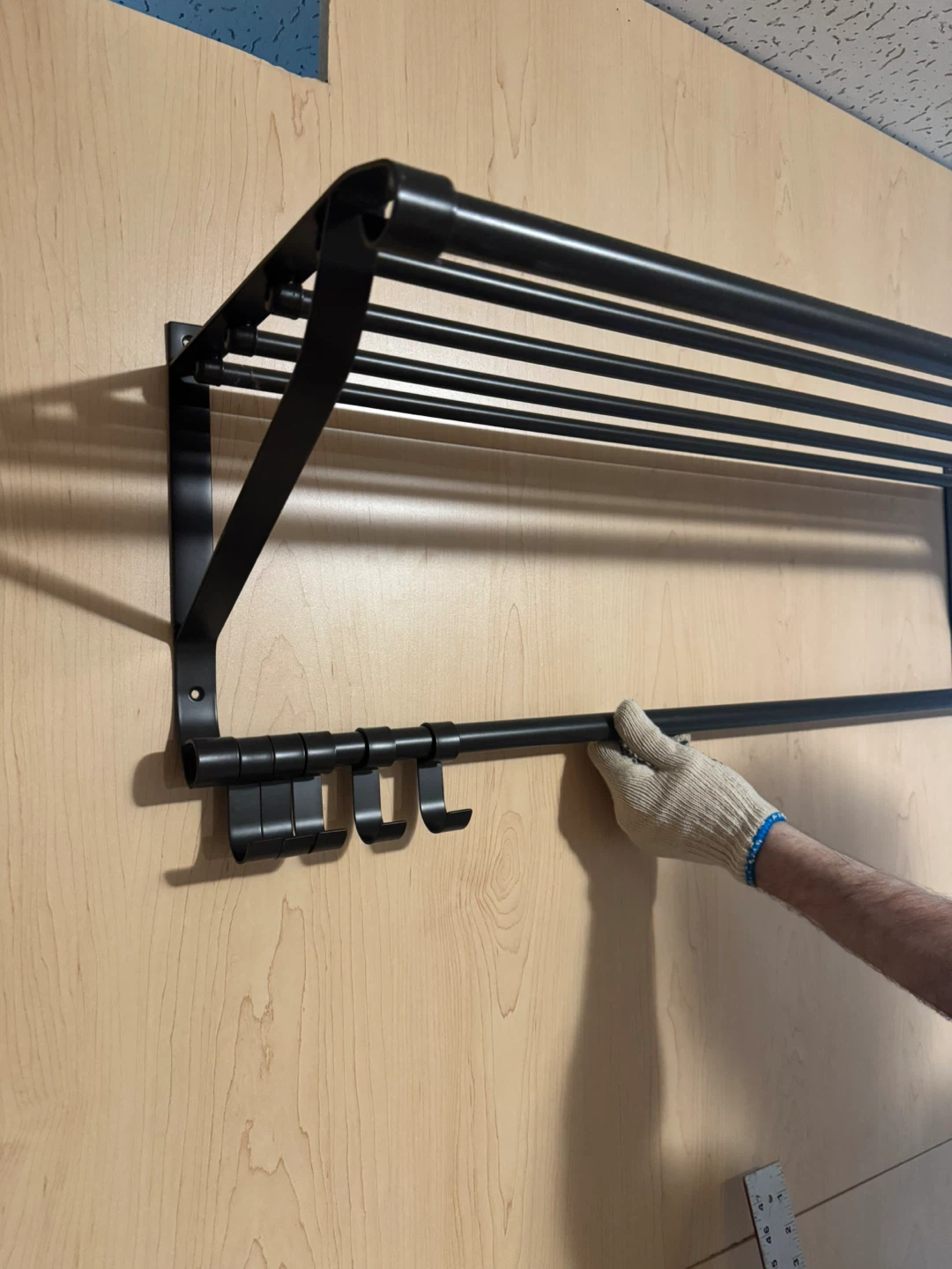 Black Metal Wall-Mounted Towel Rack with Shelf and Hooks - photo 2