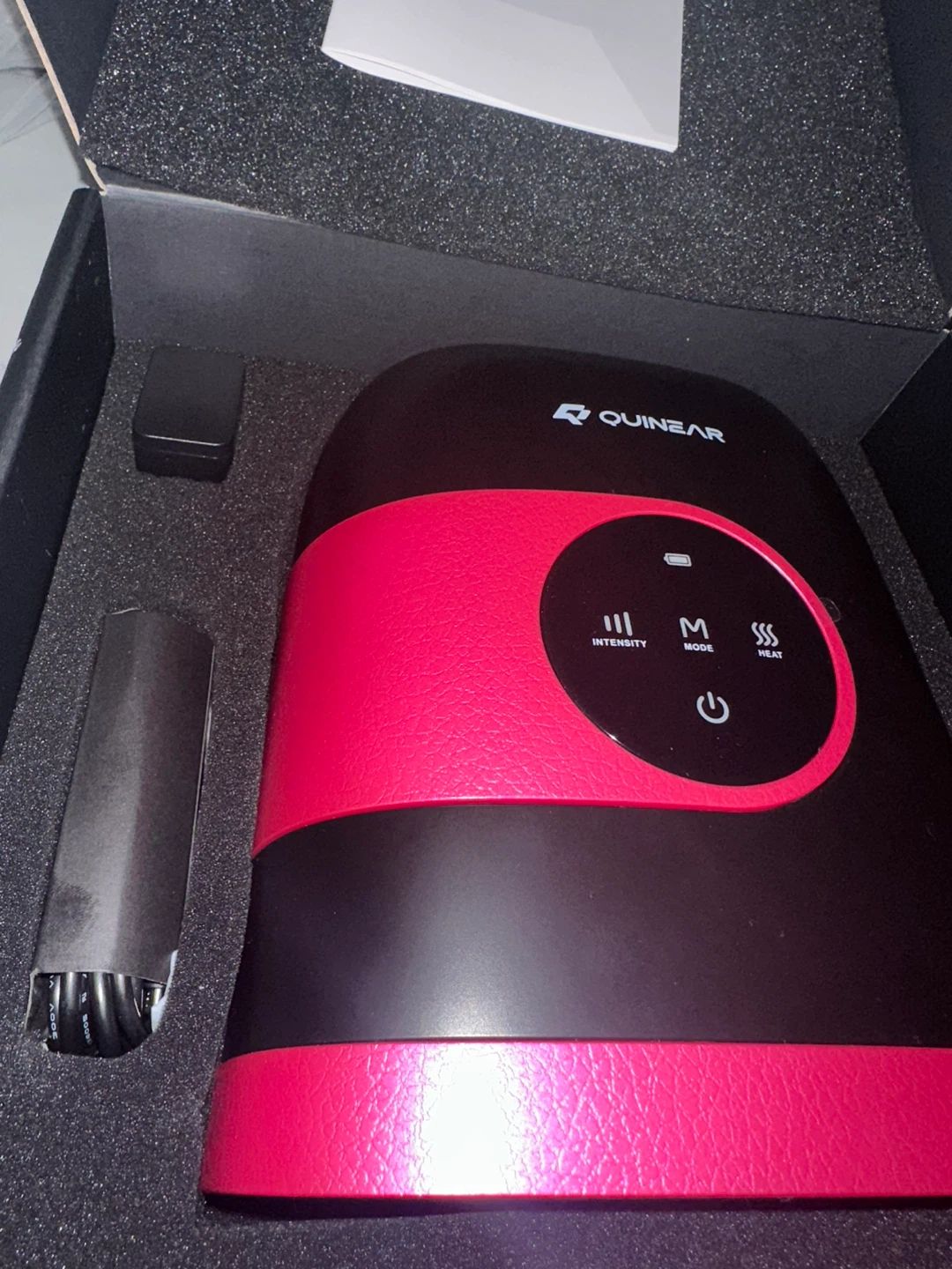 NEW QUINEAR Hand Massager w/ Heat & Compression - photo 5