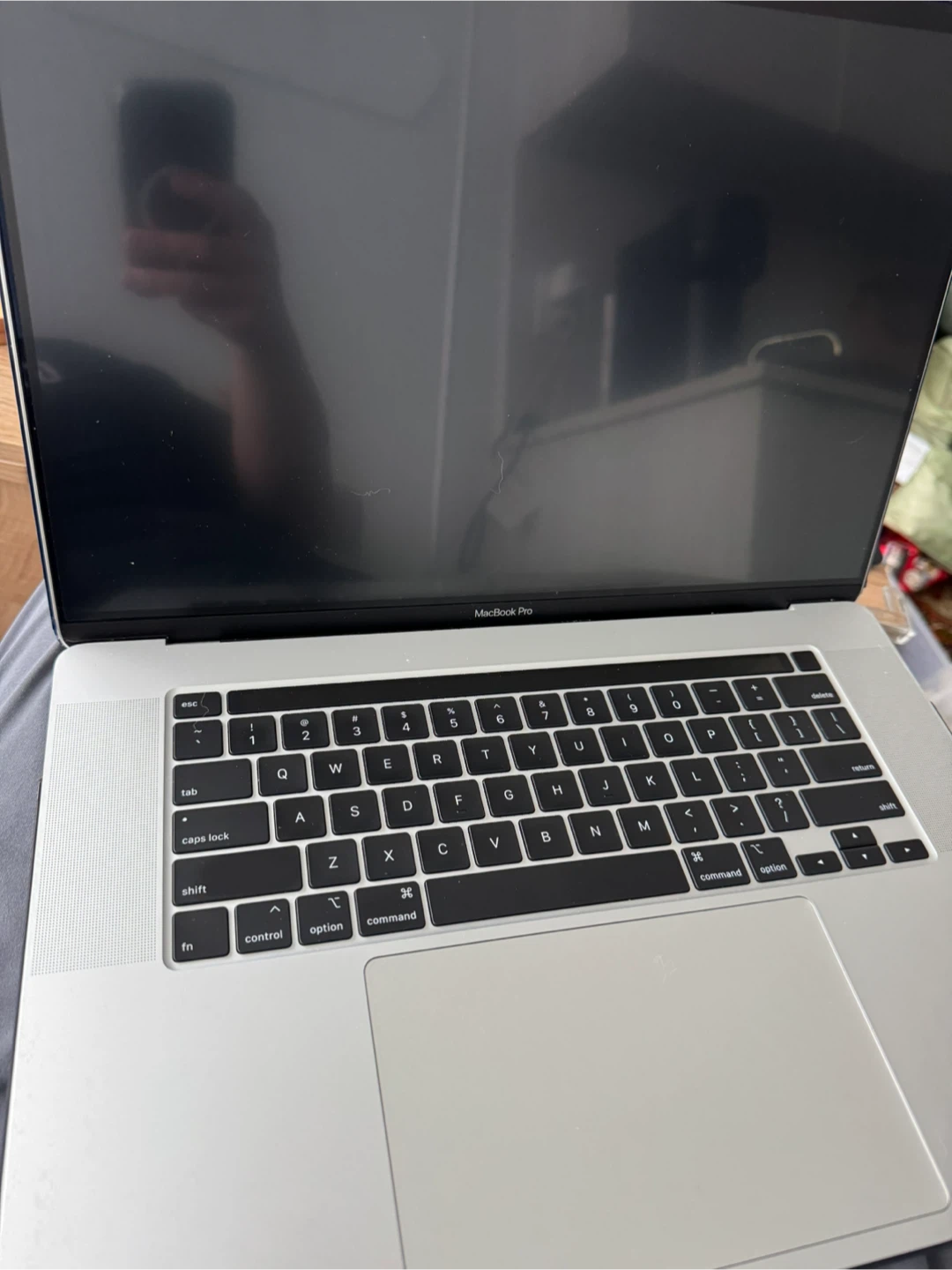 Apple MacBook Pro 16-inch, 2019 - photo 3